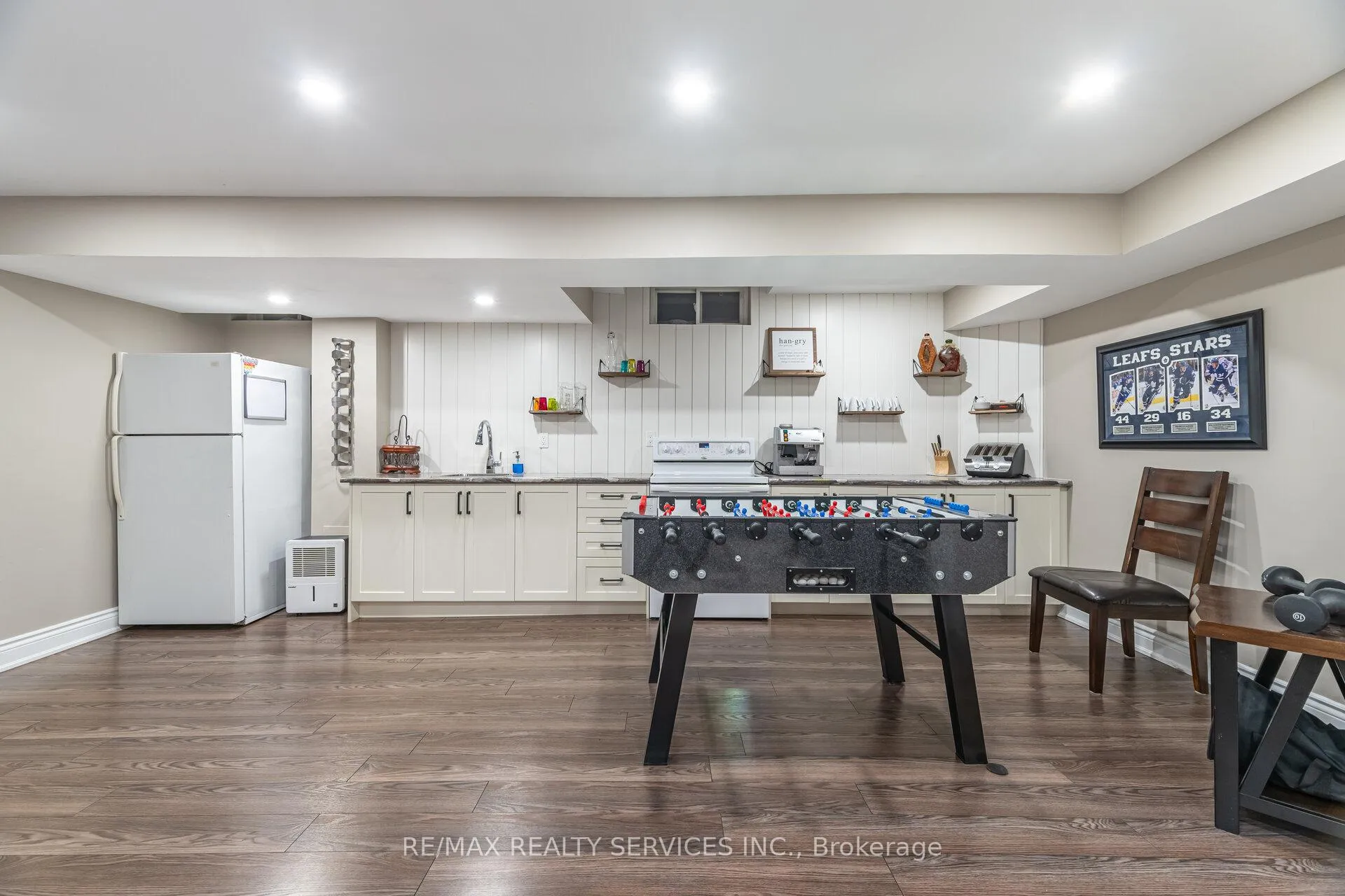 Photo 40 of 13 Emily Carr Crescent, Caledon, Bolton West — HOMEH