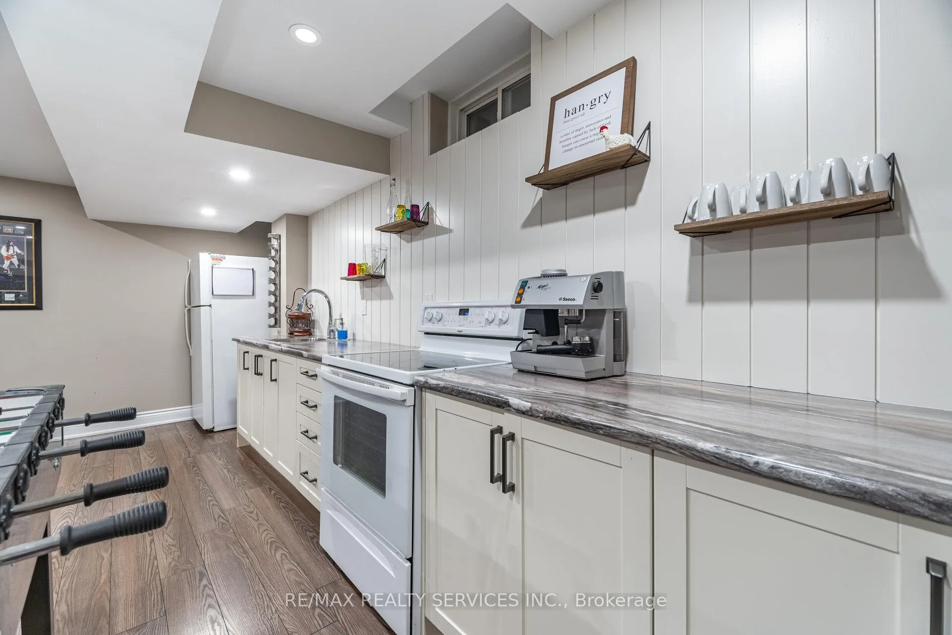 Photo 42 of 13 Emily Carr Crescent, Caledon, Bolton West — HOMEH