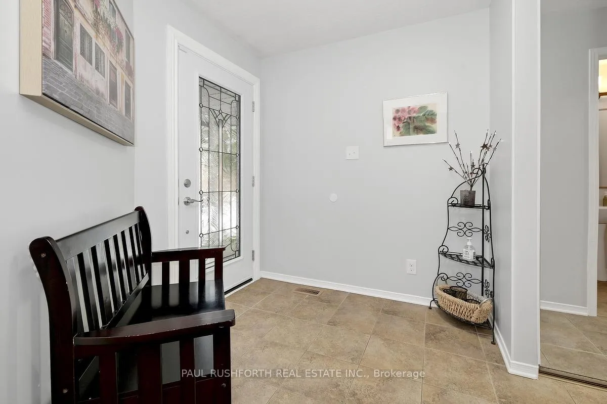 Photo 5 of 588 Pocono Crescent, Ottawa, Fallingbrook/Gardenway South — HOMEH
