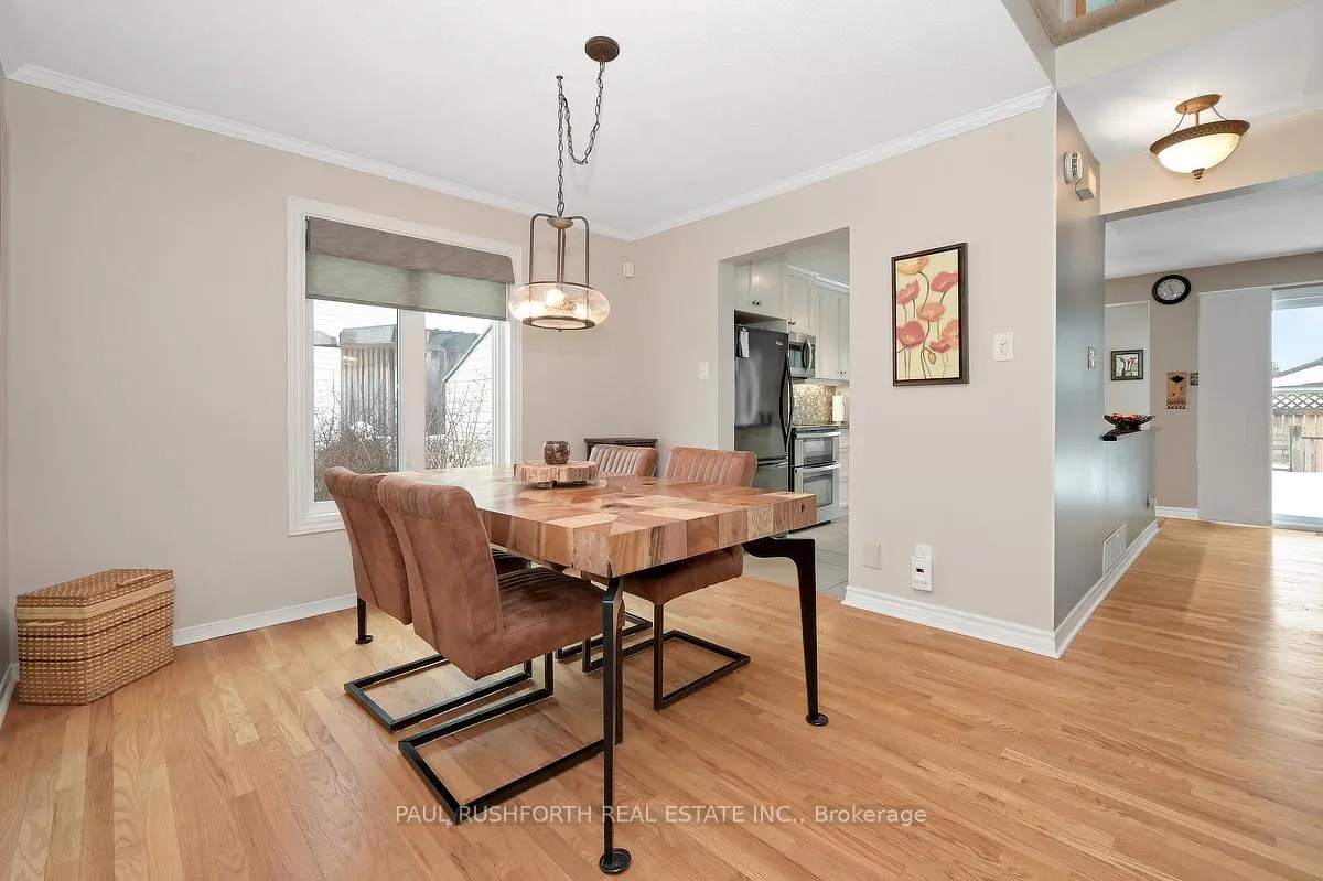 Photo 9 of 588 Pocono Crescent, Ottawa, Fallingbrook/Gardenway South — HOMEH