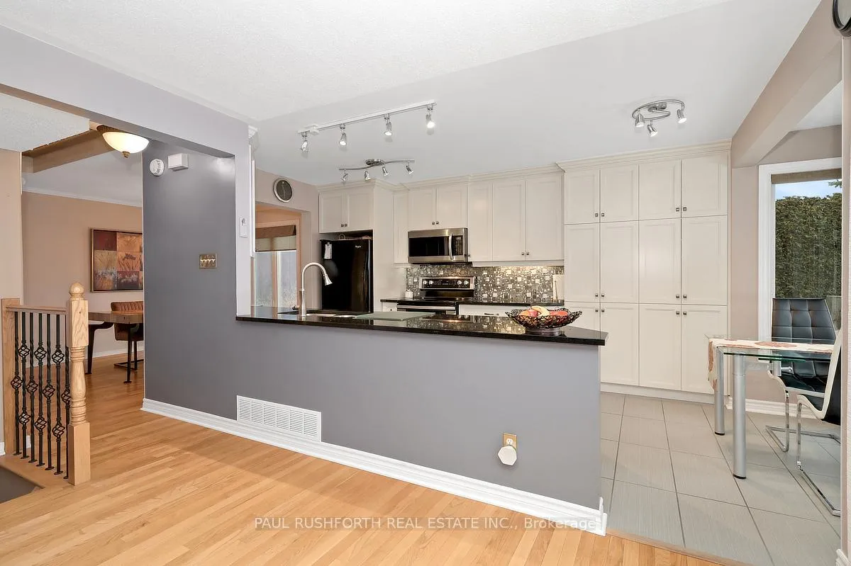 Photo 12 of 588 Pocono Crescent, Ottawa, Fallingbrook/Gardenway South — HOMEH