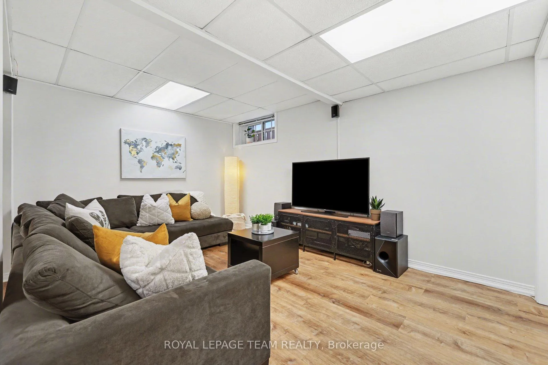 Photo 28 of 36 Fernbrook Place, Ottawa, Kanata - Emerald Meadows/Trailwest — HOMEH