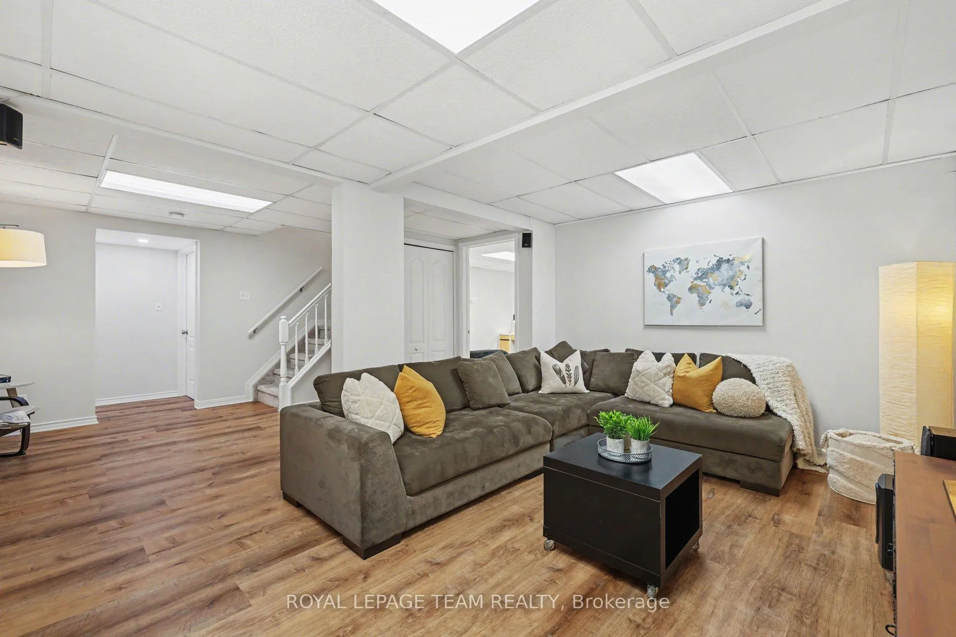 Photo 29 of 36 Fernbrook Place, Ottawa, Kanata - Emerald Meadows/Trailwest — HOMEH