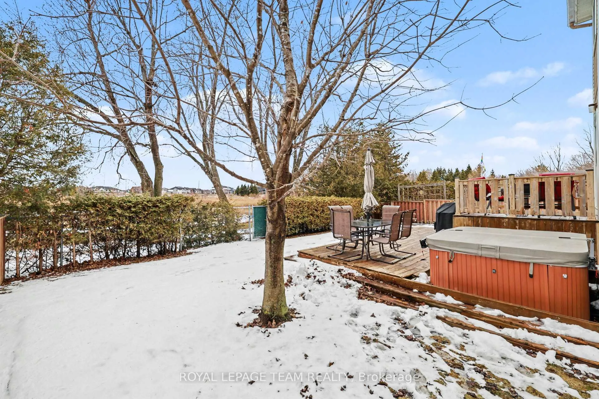 Photo 36 of 36 Fernbrook Place, Ottawa, Kanata - Emerald Meadows/Trailwest — HOMEH