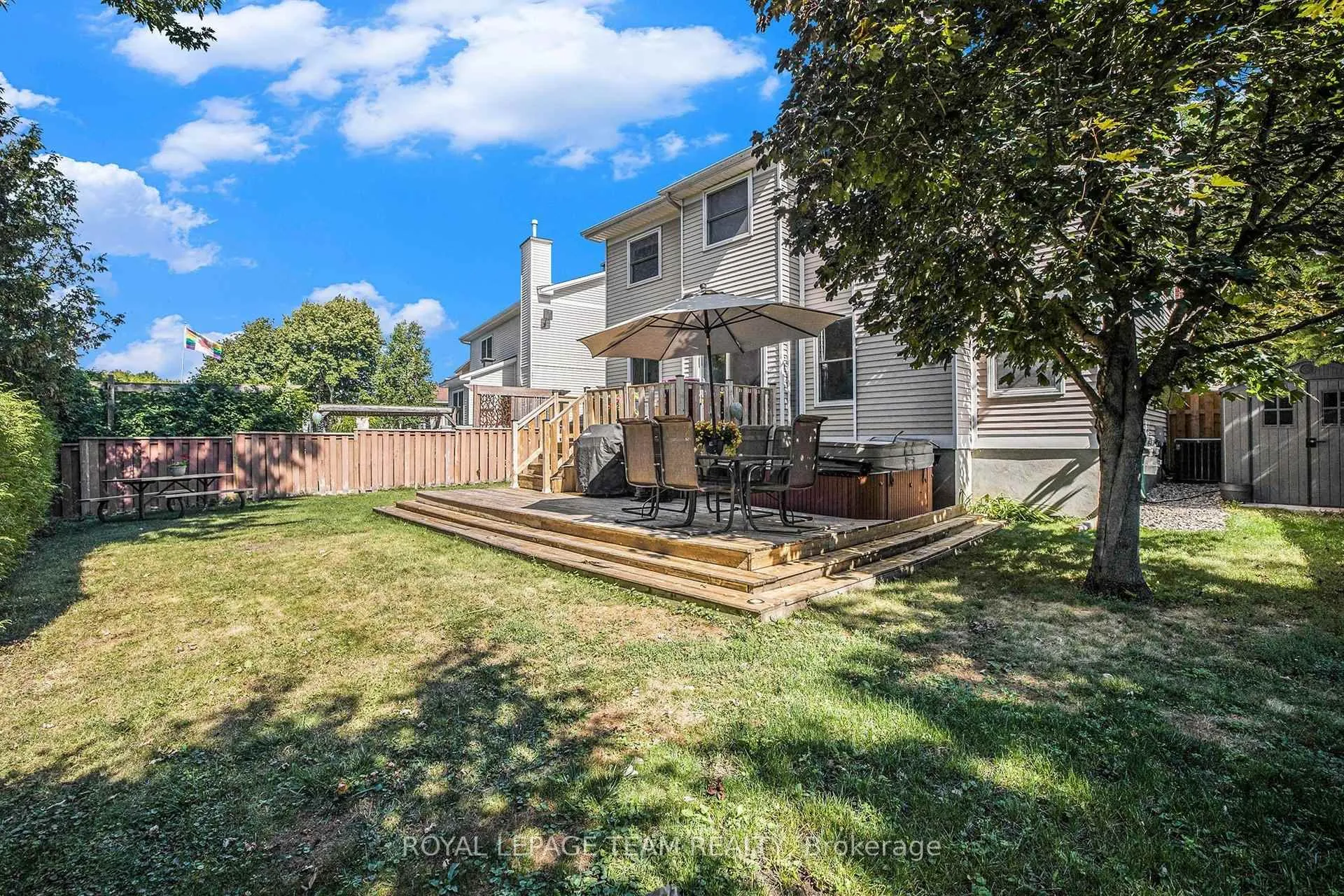 Photo 37 of 36 Fernbrook Place, Ottawa, Kanata - Emerald Meadows/Trailwest — HOMEH