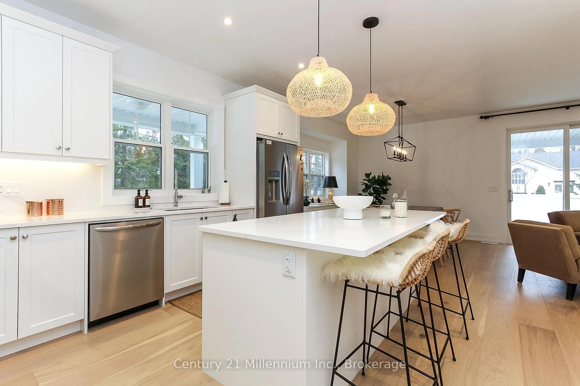 Photo 13 of 35 Linda Lane, Wasaga Beach — HOMEH
