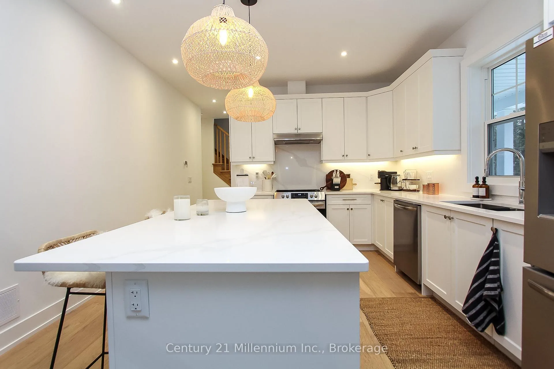 Photo 19 of 35 Linda Lane, Wasaga Beach — HOMEH