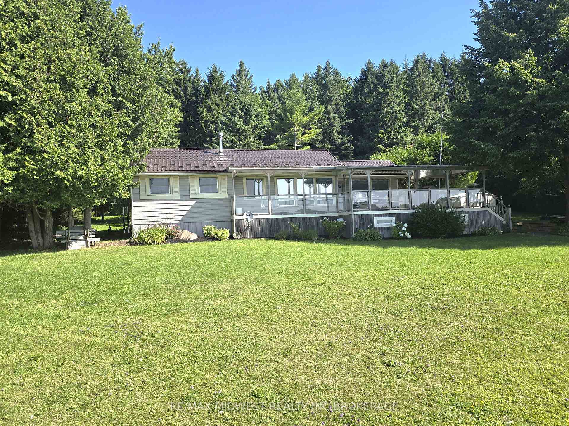 Photo 9 of 554 5 Road S, Mapleton, Rural Mapleton — HOMEH