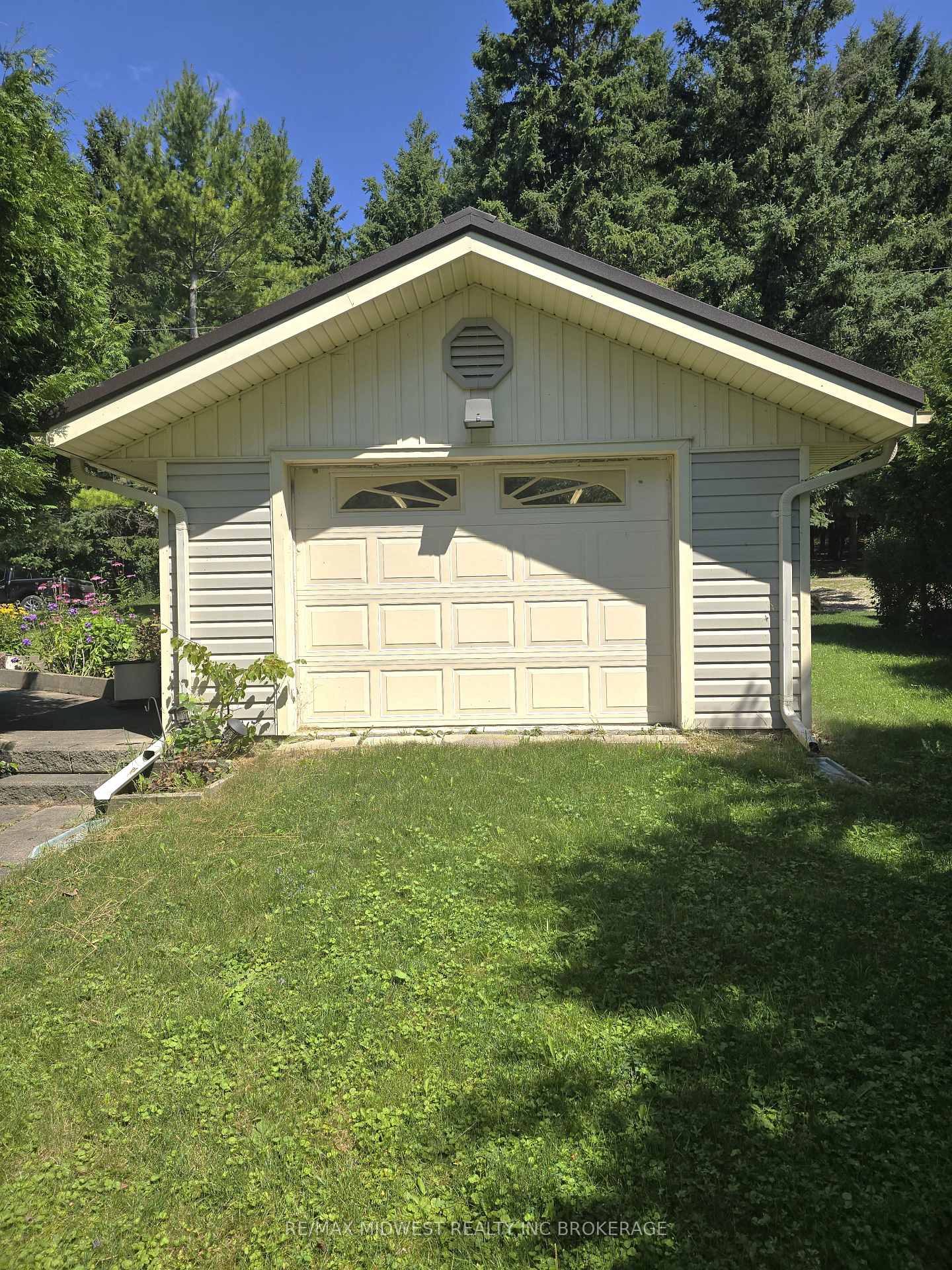 Photo 17 of 554 5 Road S, Mapleton, Rural Mapleton — HOMEH
