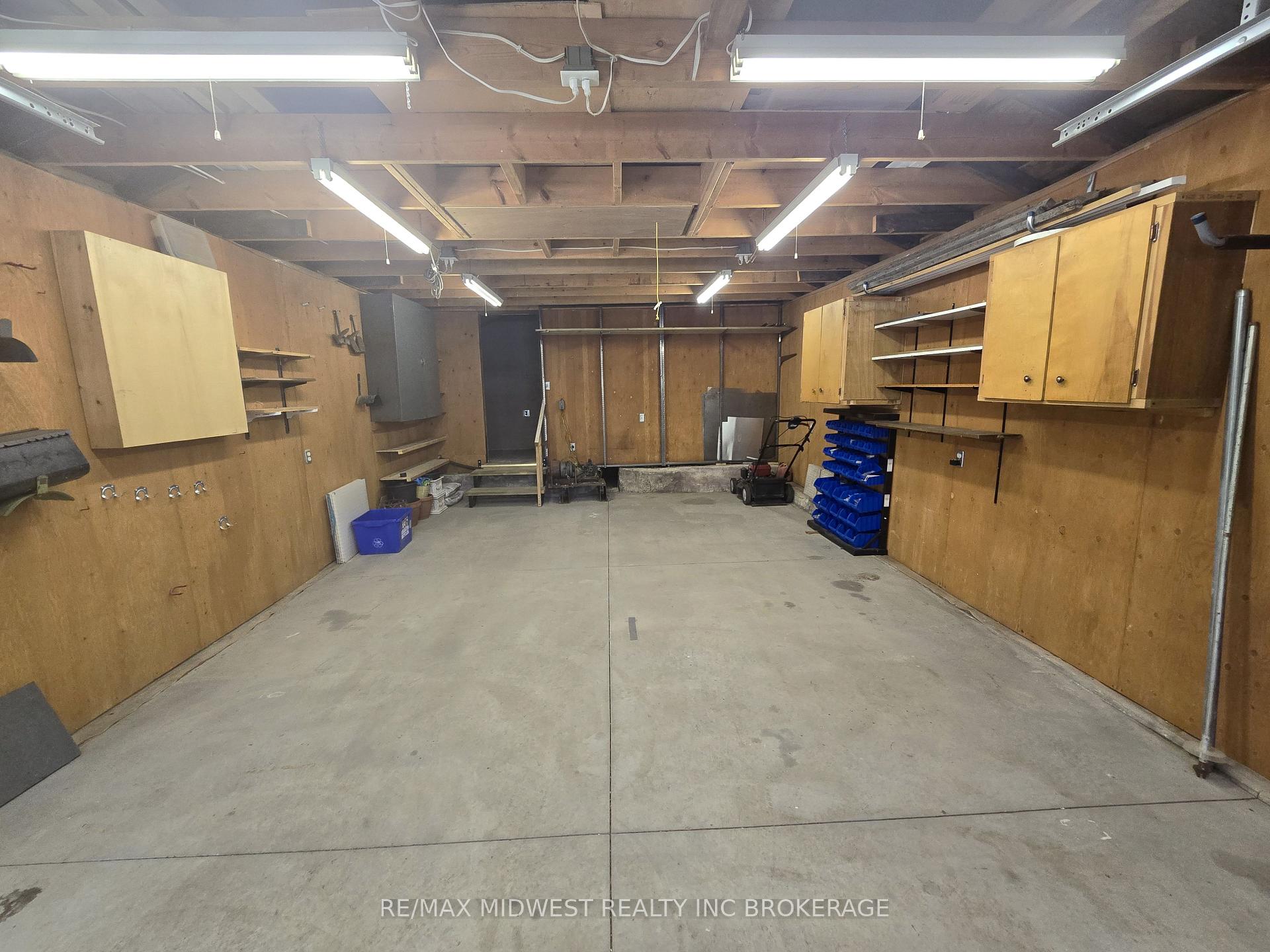 Photo 19 of 554 5 Road S, Mapleton, Rural Mapleton — HOMEH