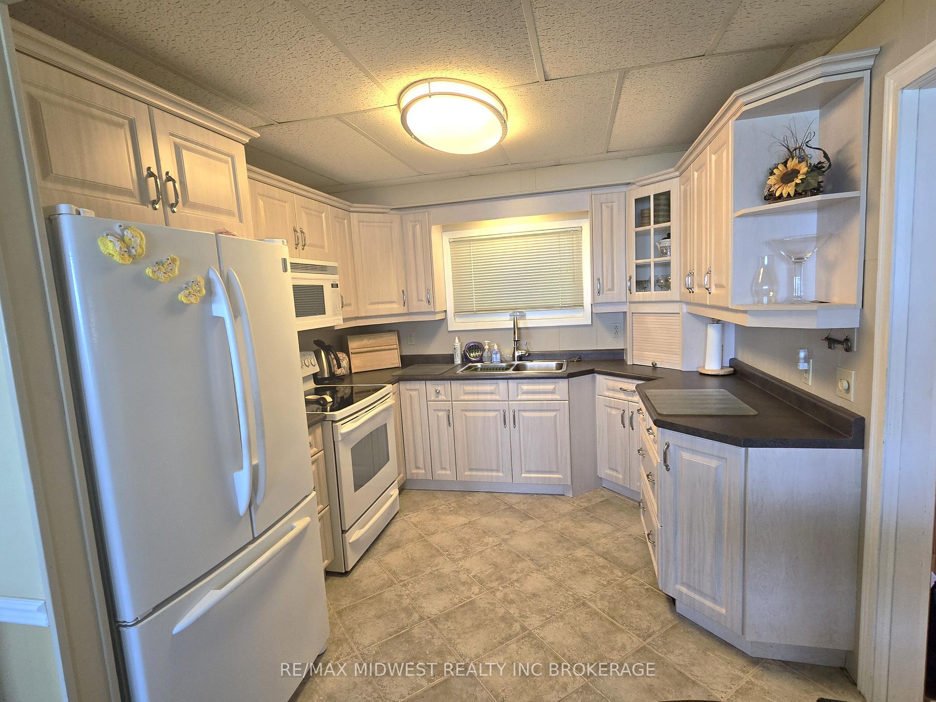 Photo 29 of 554 5 Road S, Mapleton, Rural Mapleton — HOMEH