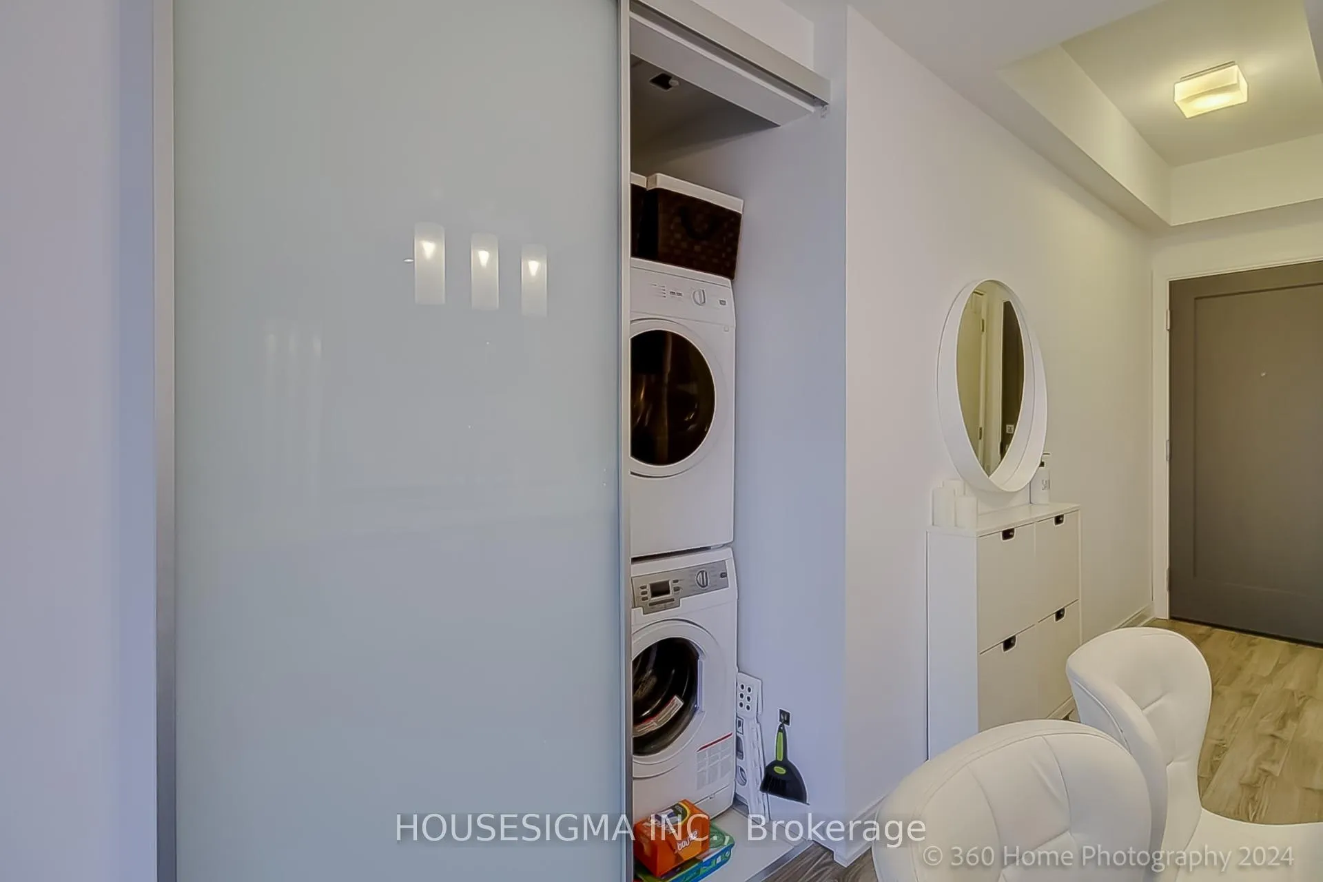 Photo 3 of Unit 805, 42 Charles Street E, Toronto, Church-Yonge Corridor — HOMEH