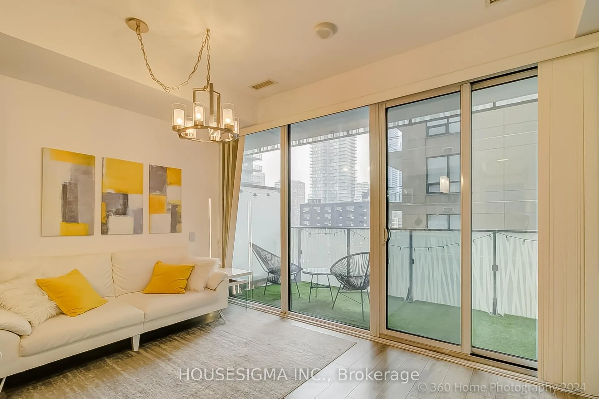 Photo 7 of Unit 805, 42 Charles Street E, Toronto, Church-Yonge Corridor — HOMEH