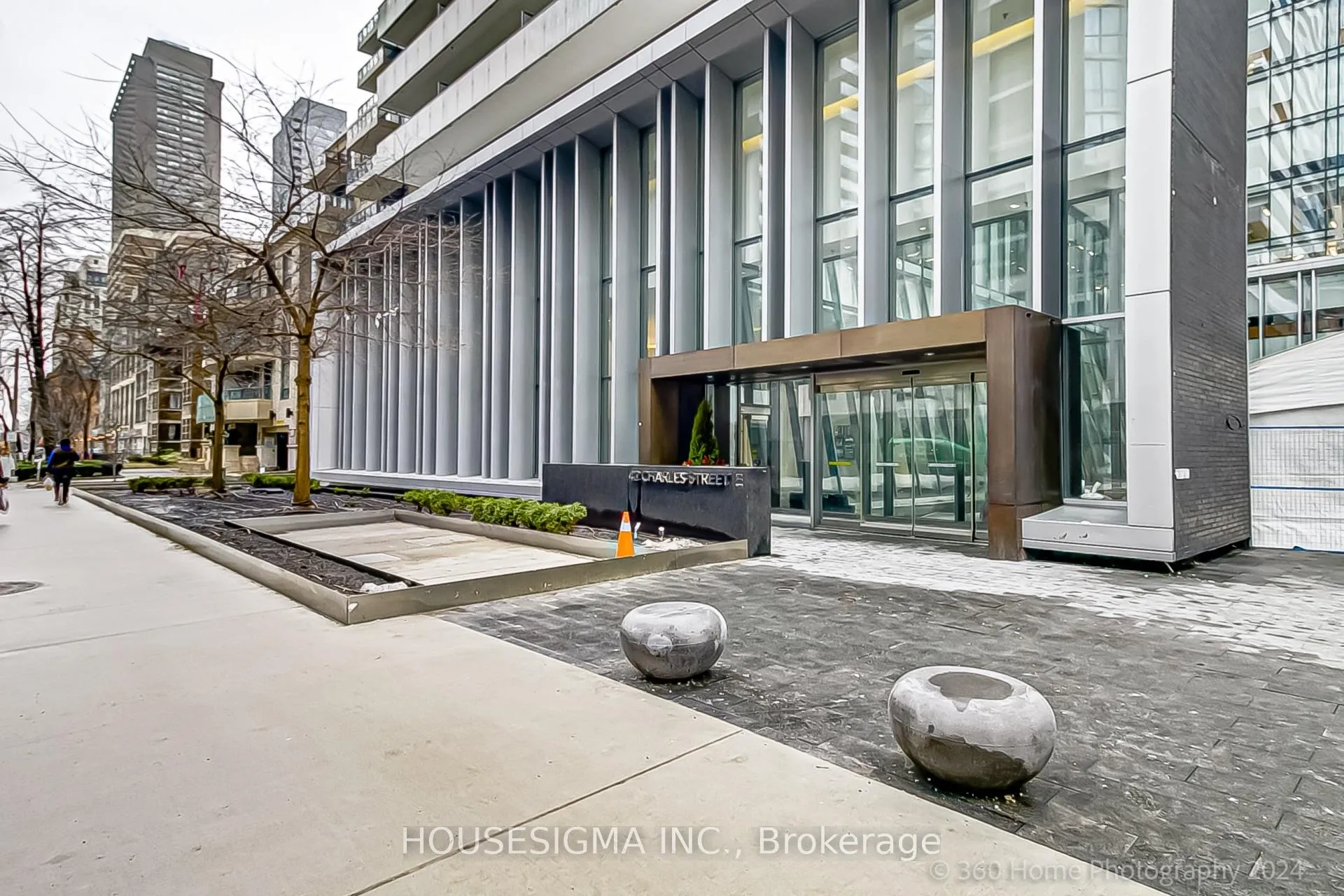 Photo 15 of Unit 805, 42 Charles Street E, Toronto, Church-Yonge Corridor — HOMEH