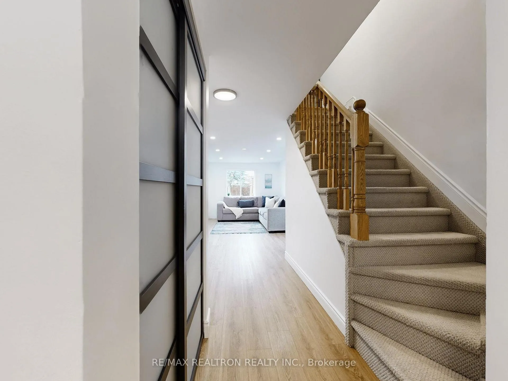 Photo 13 of 9 Booth Lane, Barrie, Painswick South — HOMEH