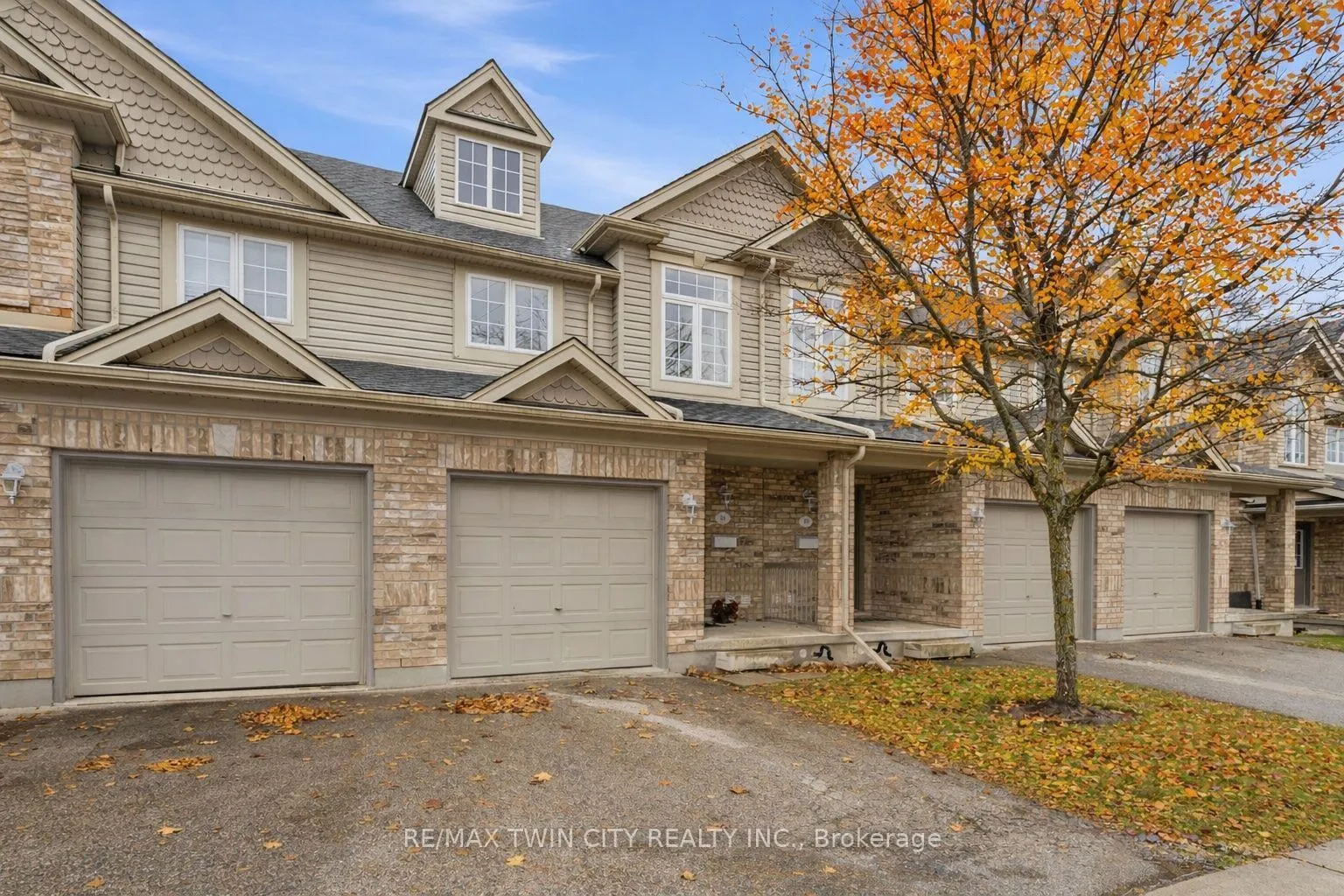 Photo 2 of Unit 101, 1155 Gordon Street, Guelph, Kortright West — HOMEH