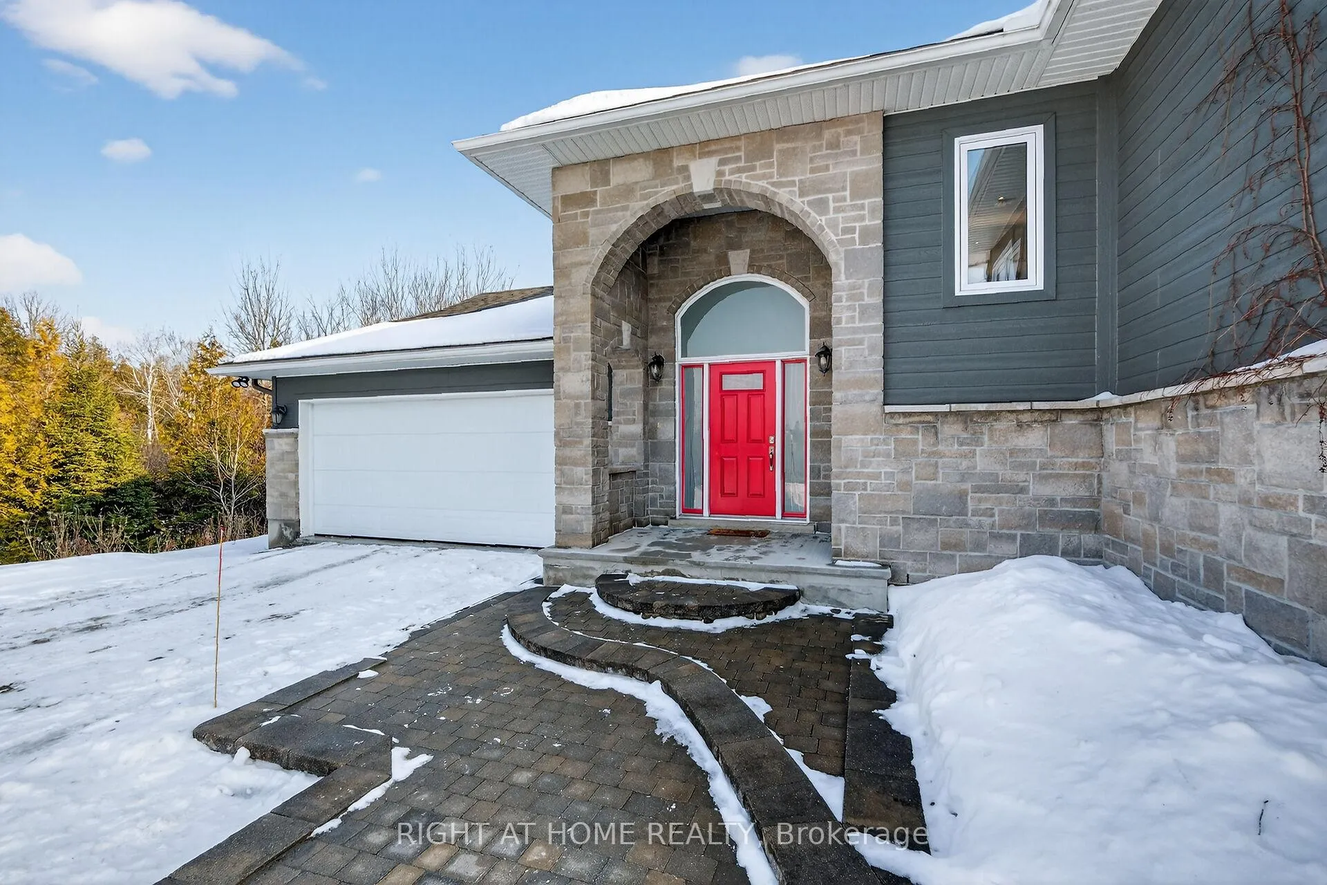 Photo 2 of 1641 Bearhill Road, Ottawa, Huntley Ward (North West) — HOMEH