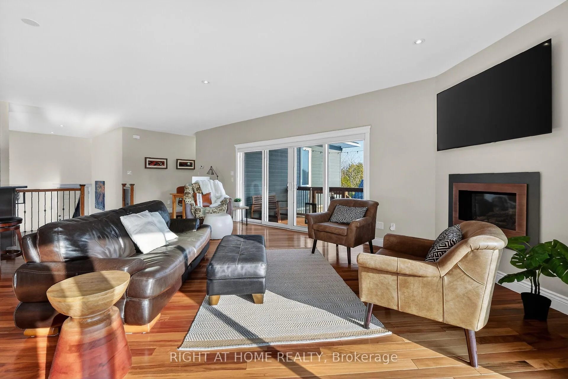 Photo 10 of 1641 Bearhill Road, Ottawa, Huntley Ward (North West) — HOMEH