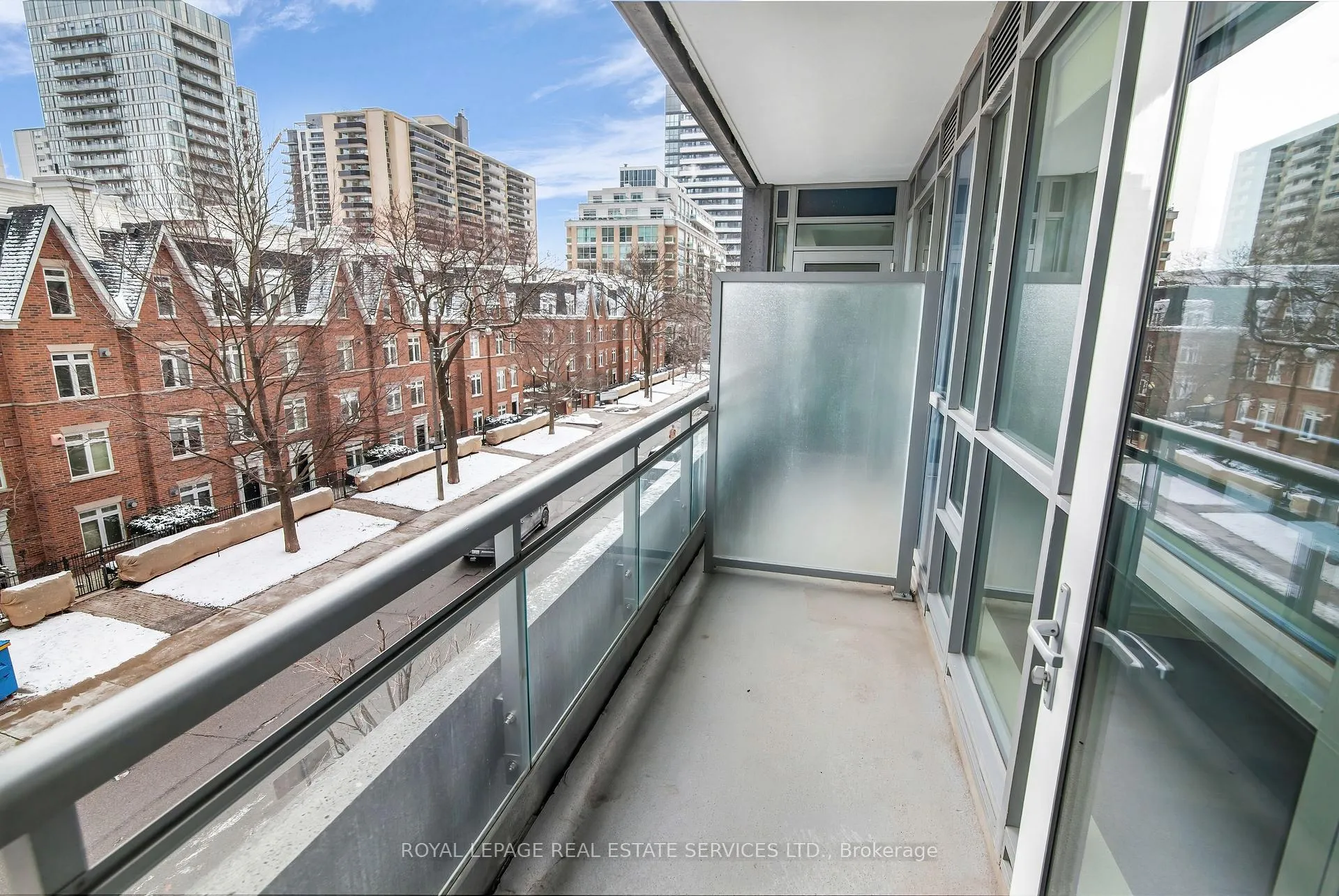 Photo 10 of Unit 208, 98 Lillian Street, Toronto, Mount Pleasant West — HOMEH