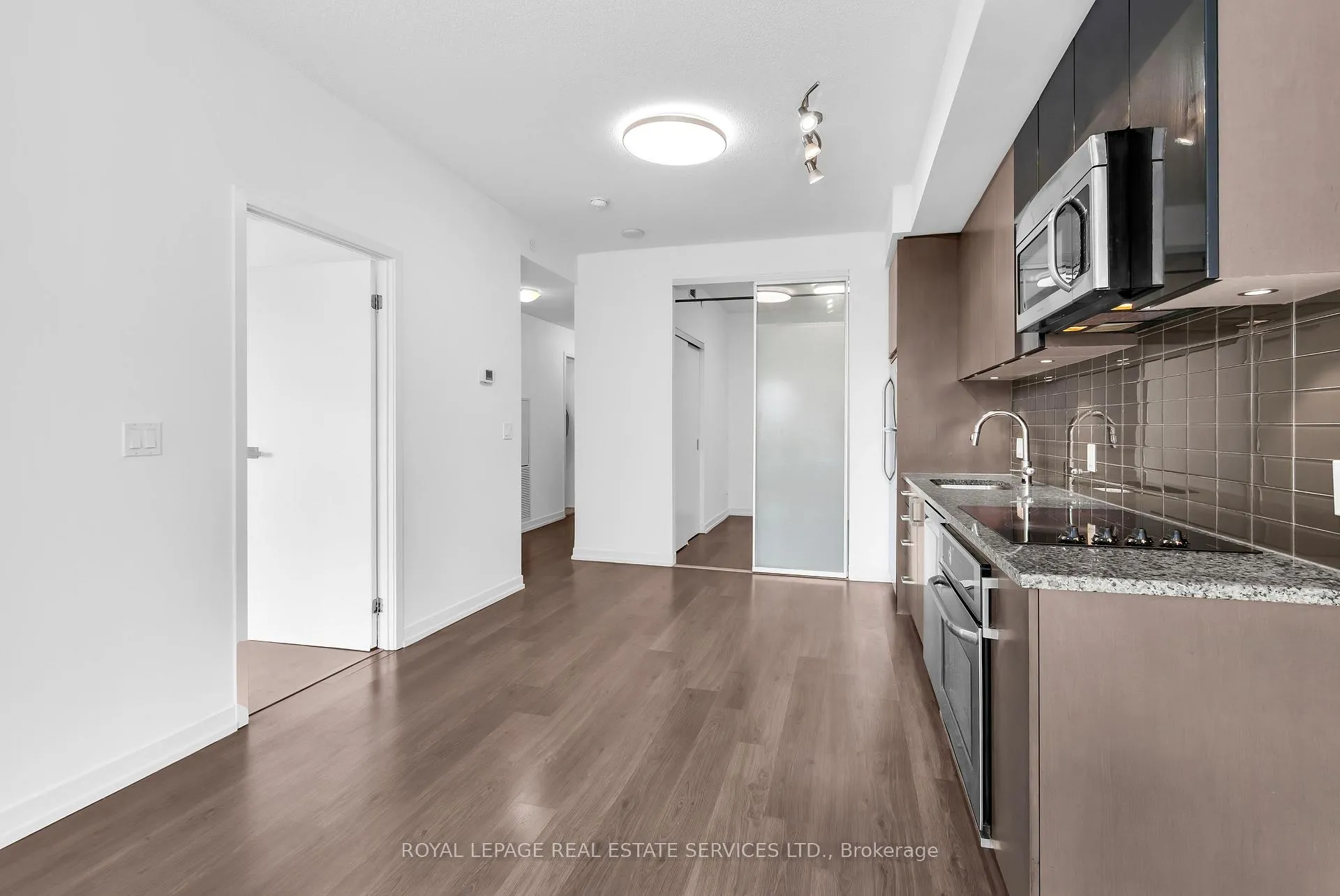 Photo 14 of Unit 208, 98 Lillian Street, Toronto, Mount Pleasant West — HOMEH