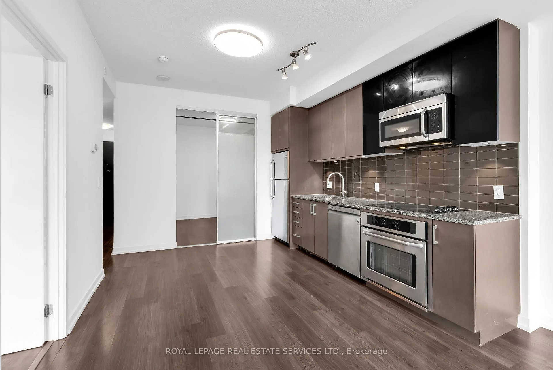 Photo 16 of Unit 208, 98 Lillian Street, Toronto, Mount Pleasant West — HOMEH