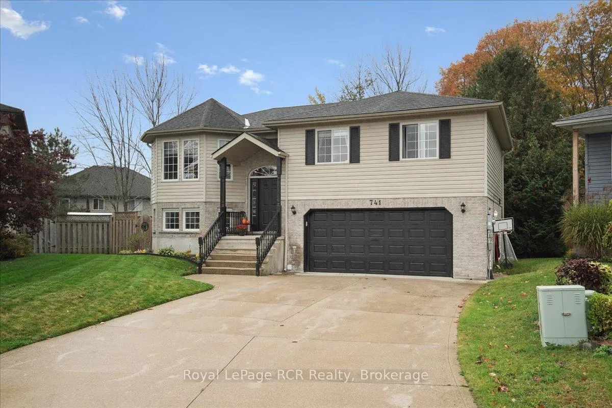 Photo 3 of 741 25th A Street E, Owen Sound — HOMEH