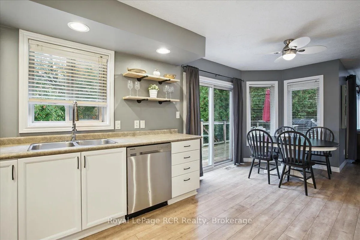 Photo 19 of 741 25th A Street E, Owen Sound — HOMEH