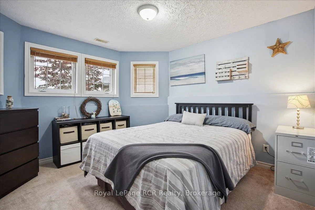 Photo 31 of 741 25th A Street E, Owen Sound — HOMEH