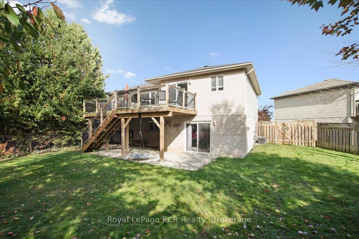Photo 36 of 741 25th A Street E, Owen Sound — HOMEH