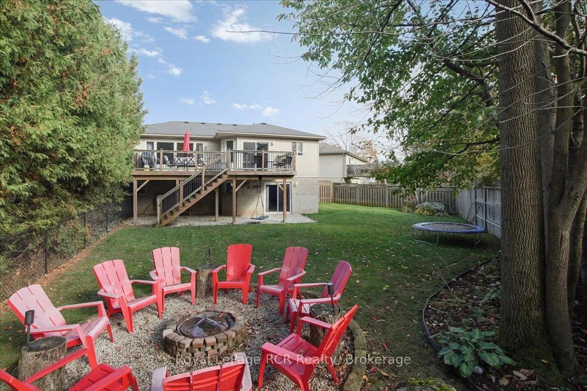 Photo 39 of 741 25th A Street E, Owen Sound — HOMEH