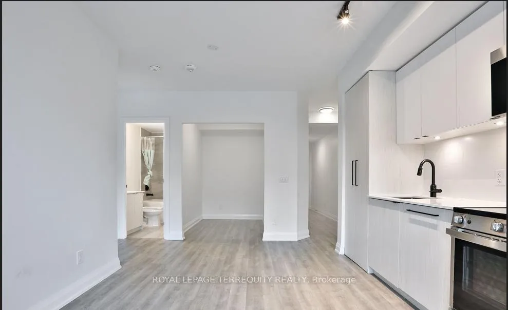 Photo 6 of Unit 319, 2369 Danforth Avenue, Toronto, East End-Danforth — HOMEH