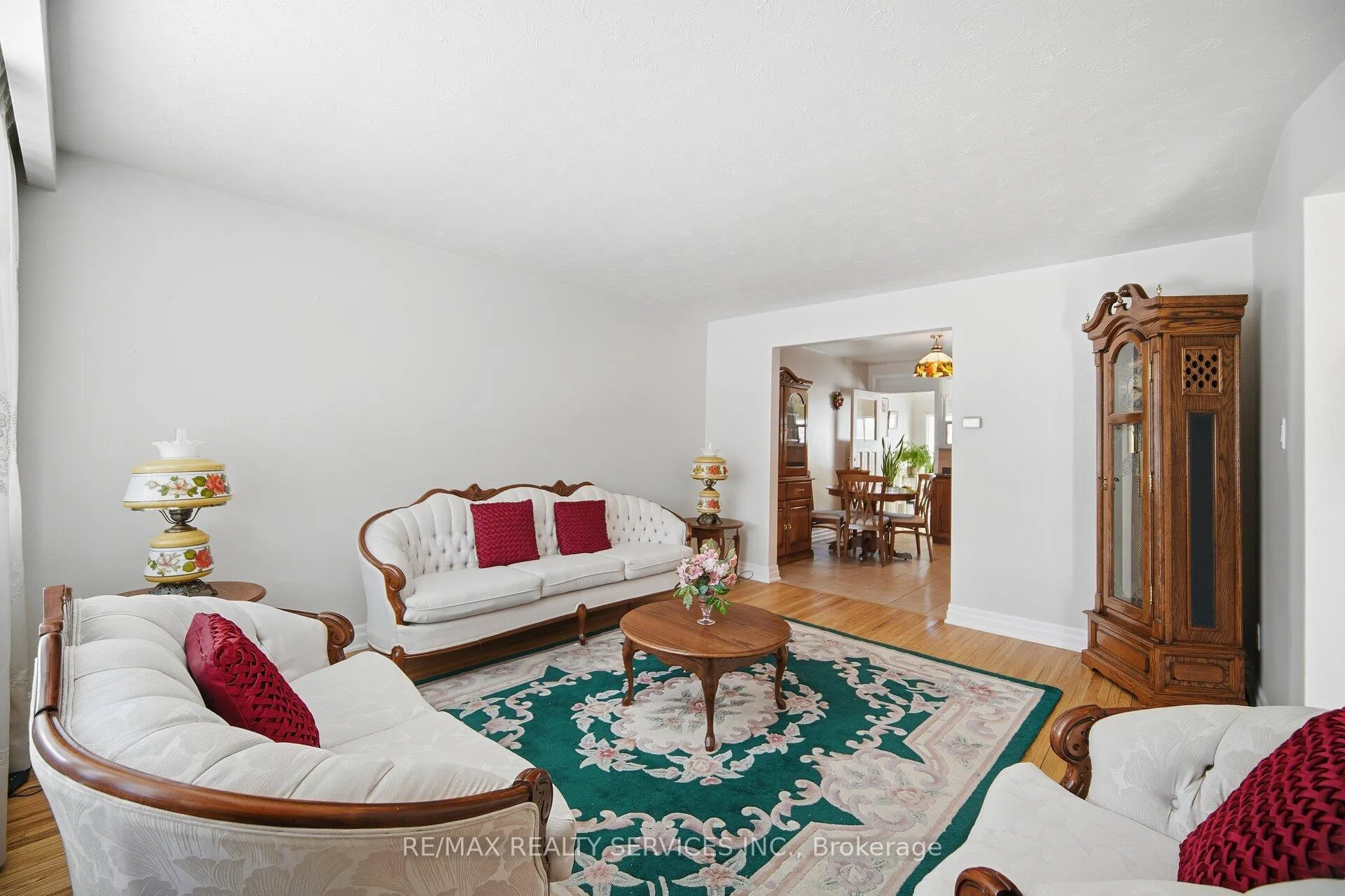 Photo 11 of 183 Vodden Street E, Brampton, Brampton North — HOMEH