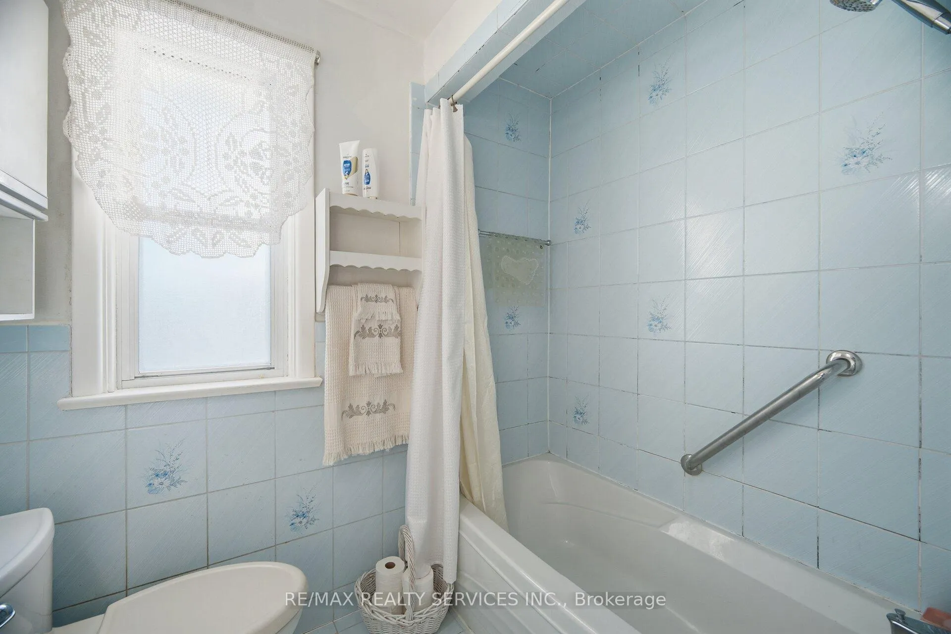 Photo 24 of 183 Vodden Street E, Brampton, Brampton North — HOMEH
