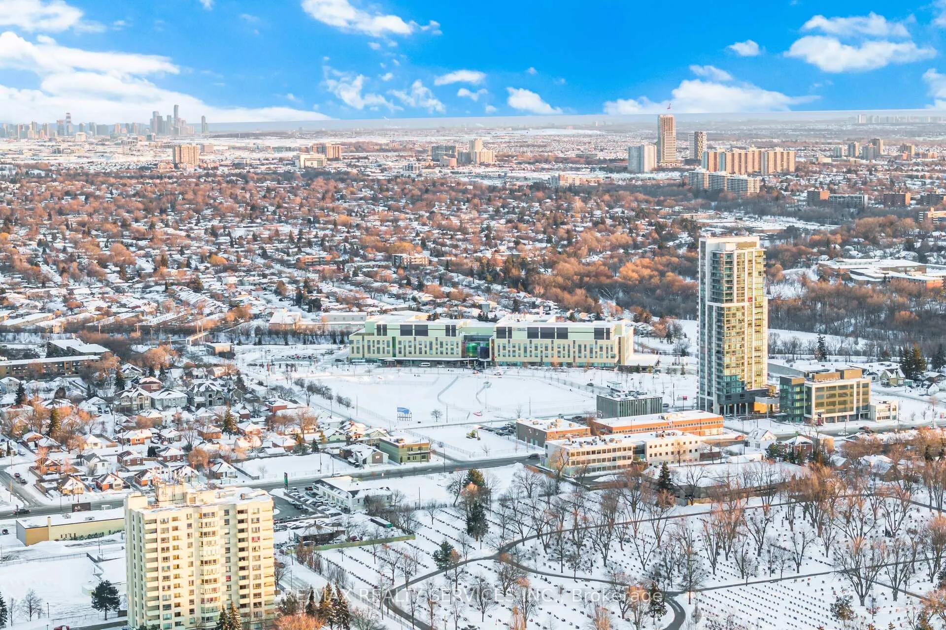 Photo 48 of 183 Vodden Street E, Brampton, Brampton North — HOMEH