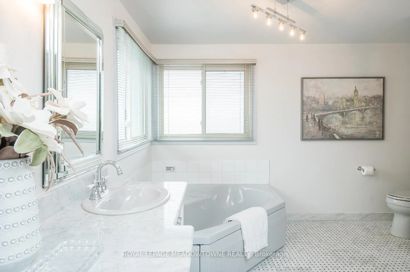 Photo 36 of 3215 Pinemeadow Drive, Burlington, Headon — HOMEH