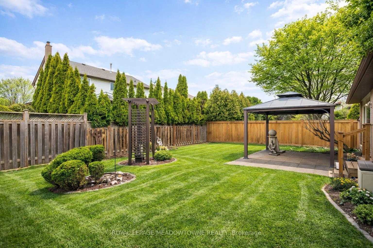 Photo 37 of 3215 Pinemeadow Drive, Burlington, Headon — HOMEH