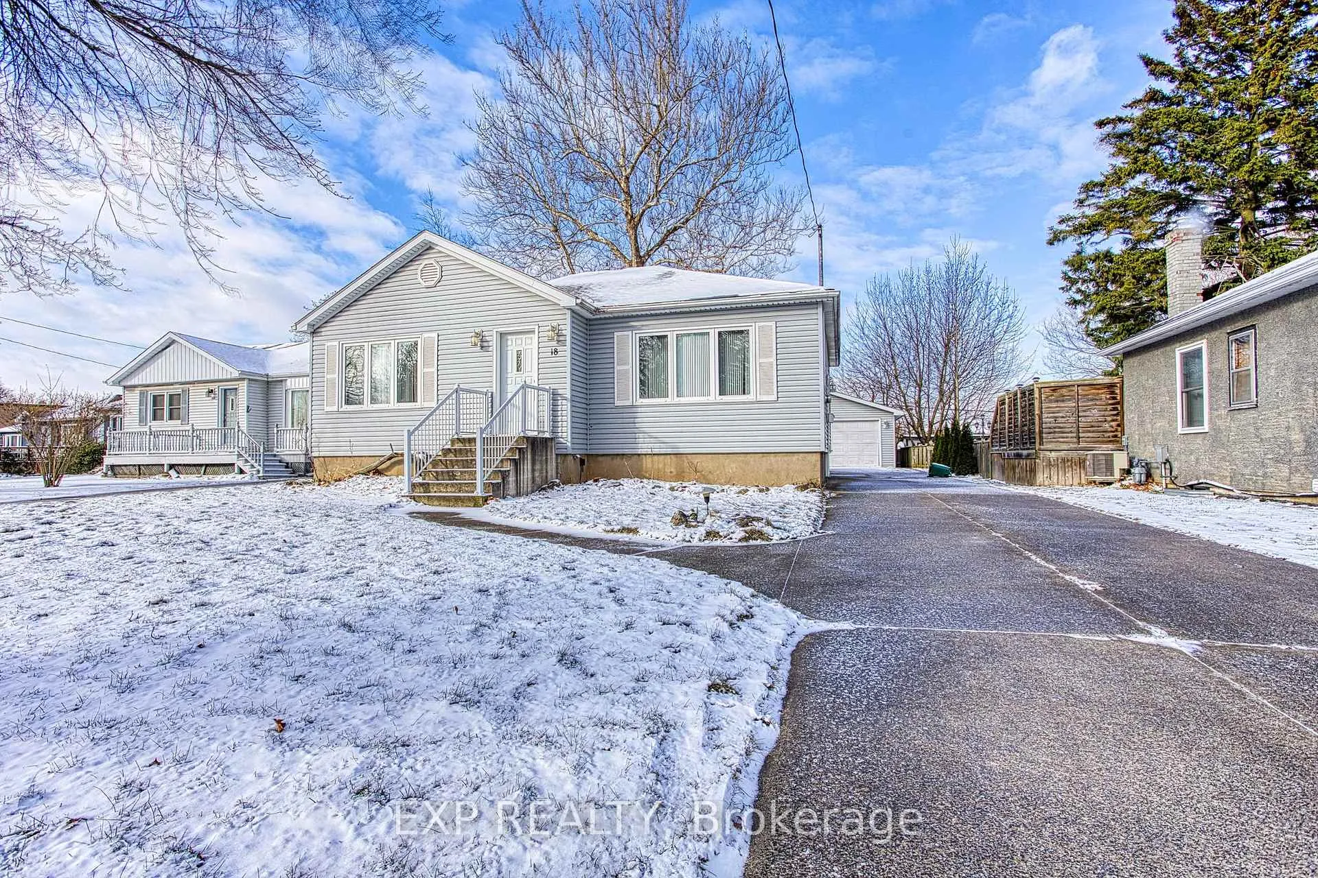 Photo 1 of 18 Bonavem Drive, St. Catharines, Fairview — HOMEH