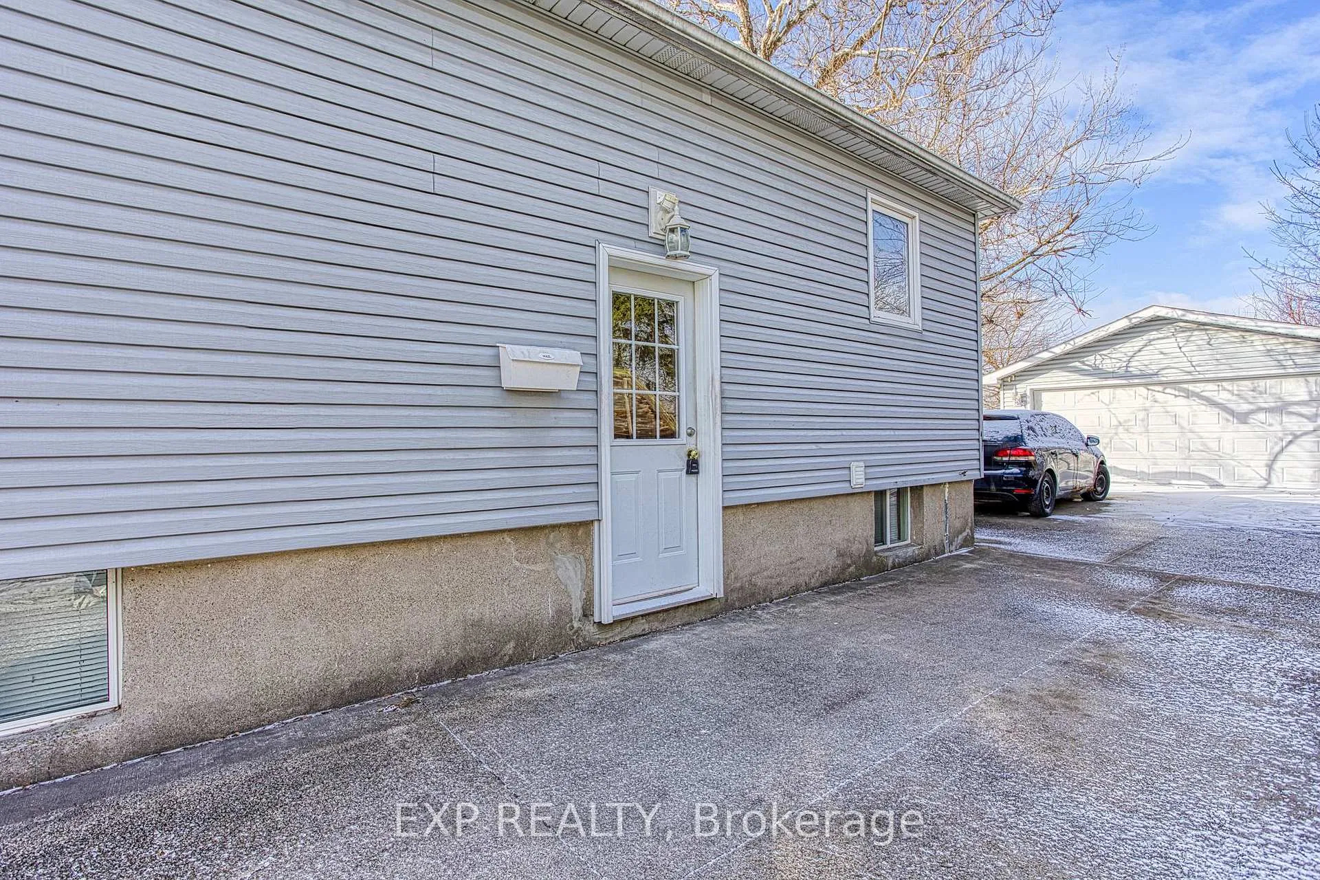 Photo 20 of 18 Bonavem Drive, St. Catharines, Fairview — HOMEH