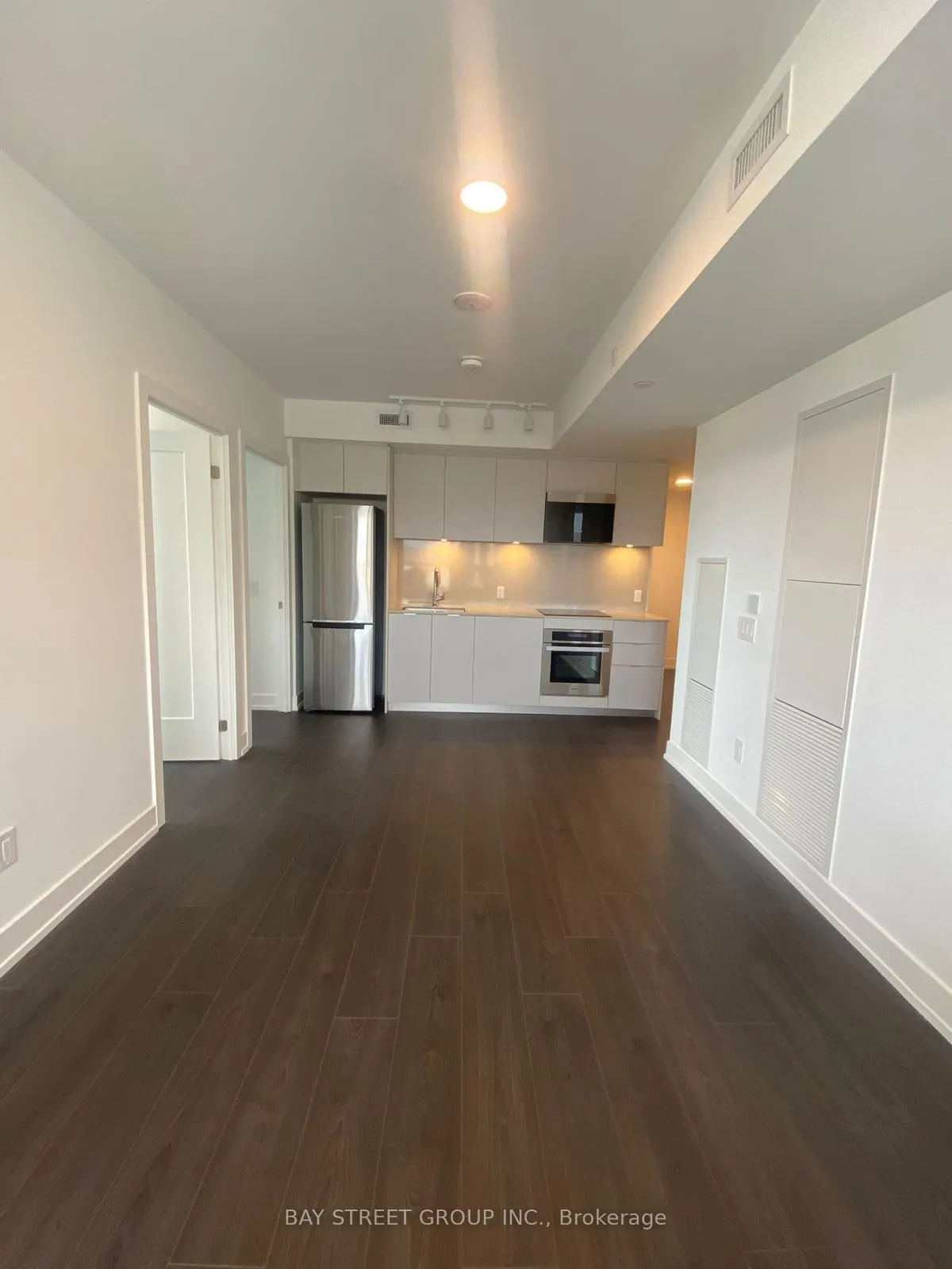 Photo 3 of Unit 919, 9 Clegg Road, Markham, Unionville — HOMEH
