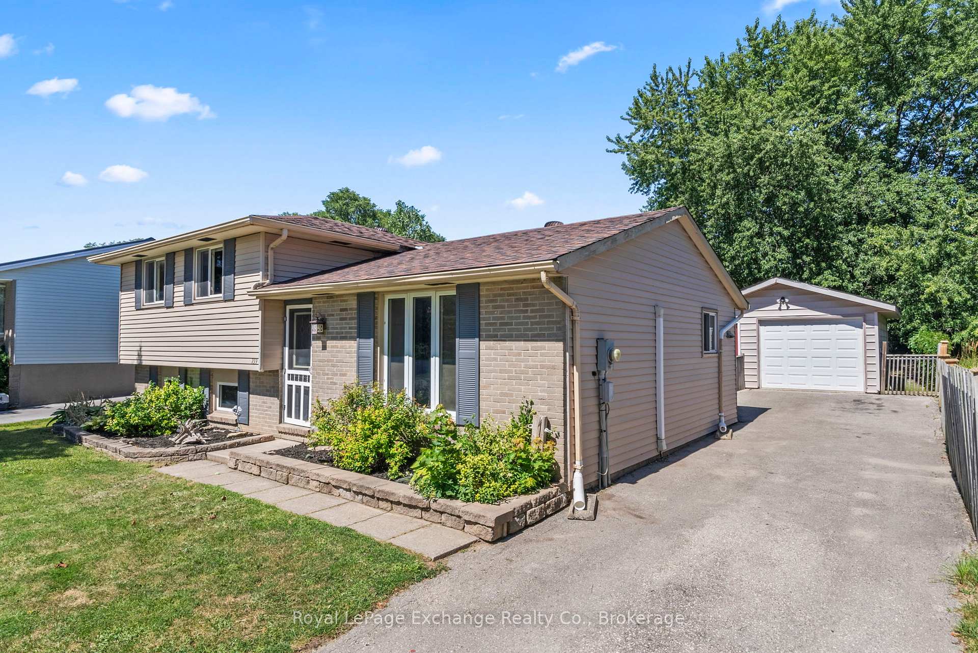 Photo 4 of 759 Palmateer Drive, Kincardine — HOMEH