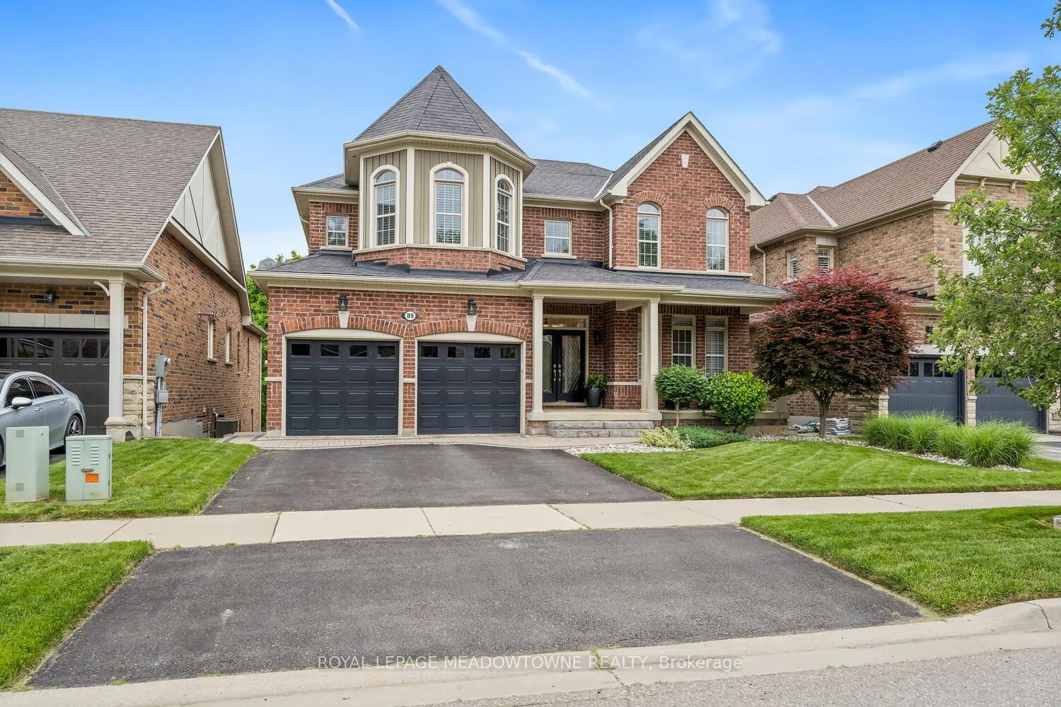 Photo 4 of 89 Foxtail Court, Halton Hills, Georgetown — HOMEH