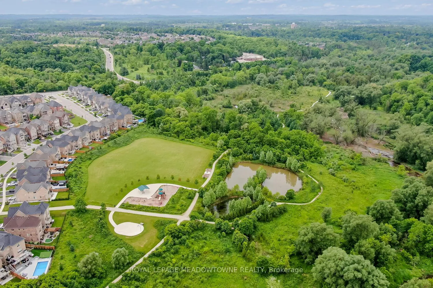 Photo 50 of 89 Foxtail Court, Halton Hills, Georgetown — HOMEH