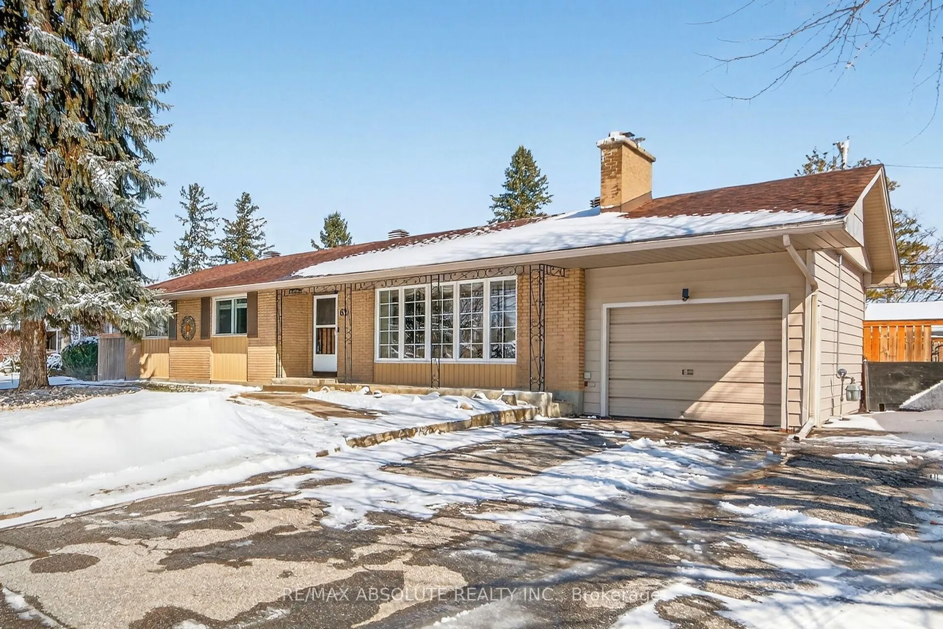 Photo 2 of 62 Foothills Drive, Ottawa, Lynwood Village — HOMEH