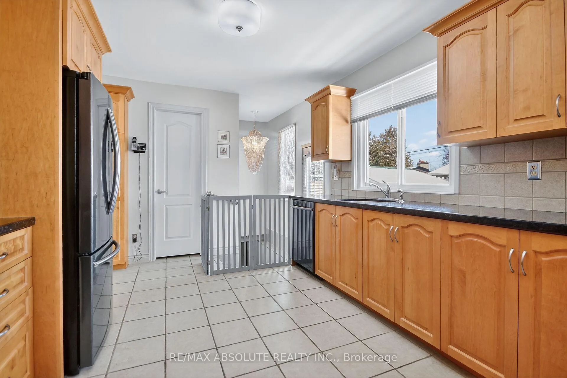 Photo 21 of 62 Foothills Drive, Ottawa, Lynwood Village — HOMEH
