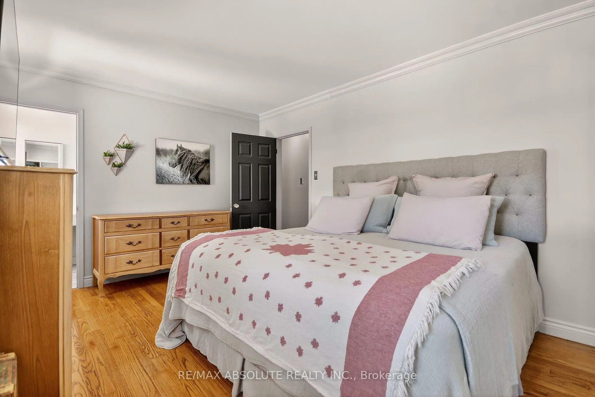 Photo 28 of 62 Foothills Drive, Ottawa, Lynwood Village — HOMEH