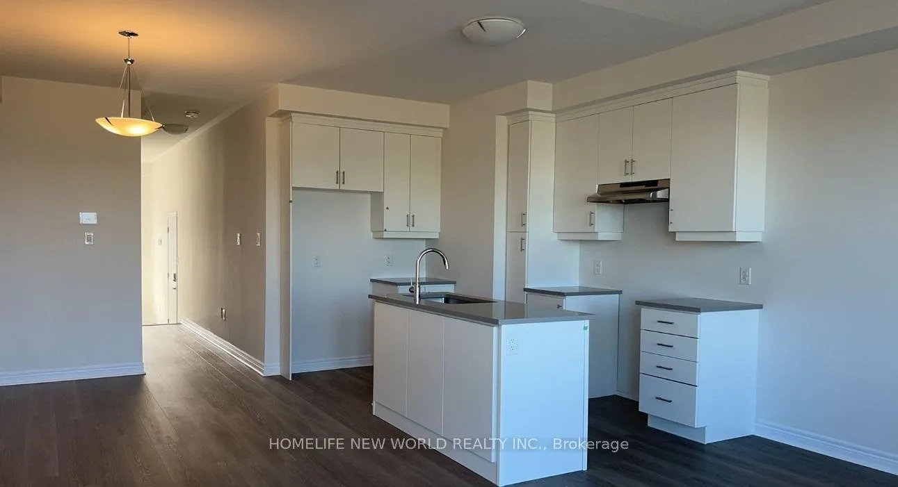 Photo 2 of 126 Mumbai Drive, Markham, Middlefield — HOMEH