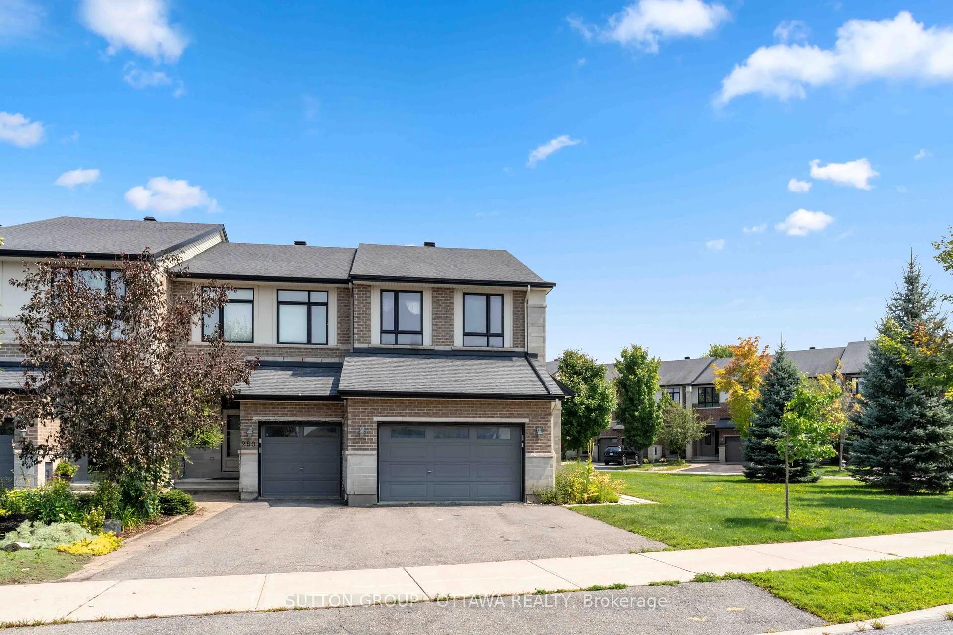 Photo 2 of 248 Keyrock Drive, Ottawa, Kanata - Kanata Lakes/Heritage Hills — HOMEH