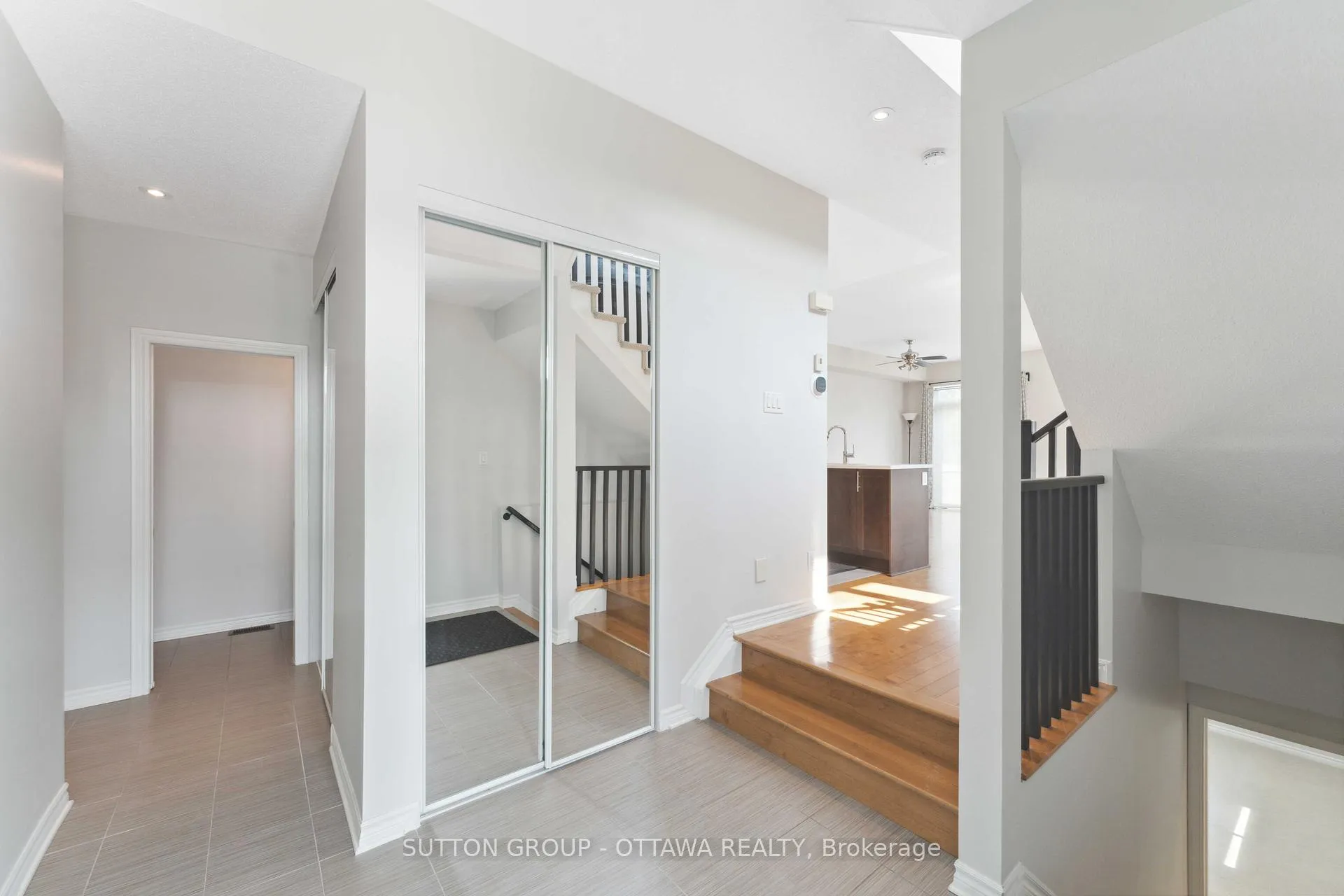 Photo 3 of 248 Keyrock Drive, Ottawa, Kanata - Kanata Lakes/Heritage Hills — HOMEH