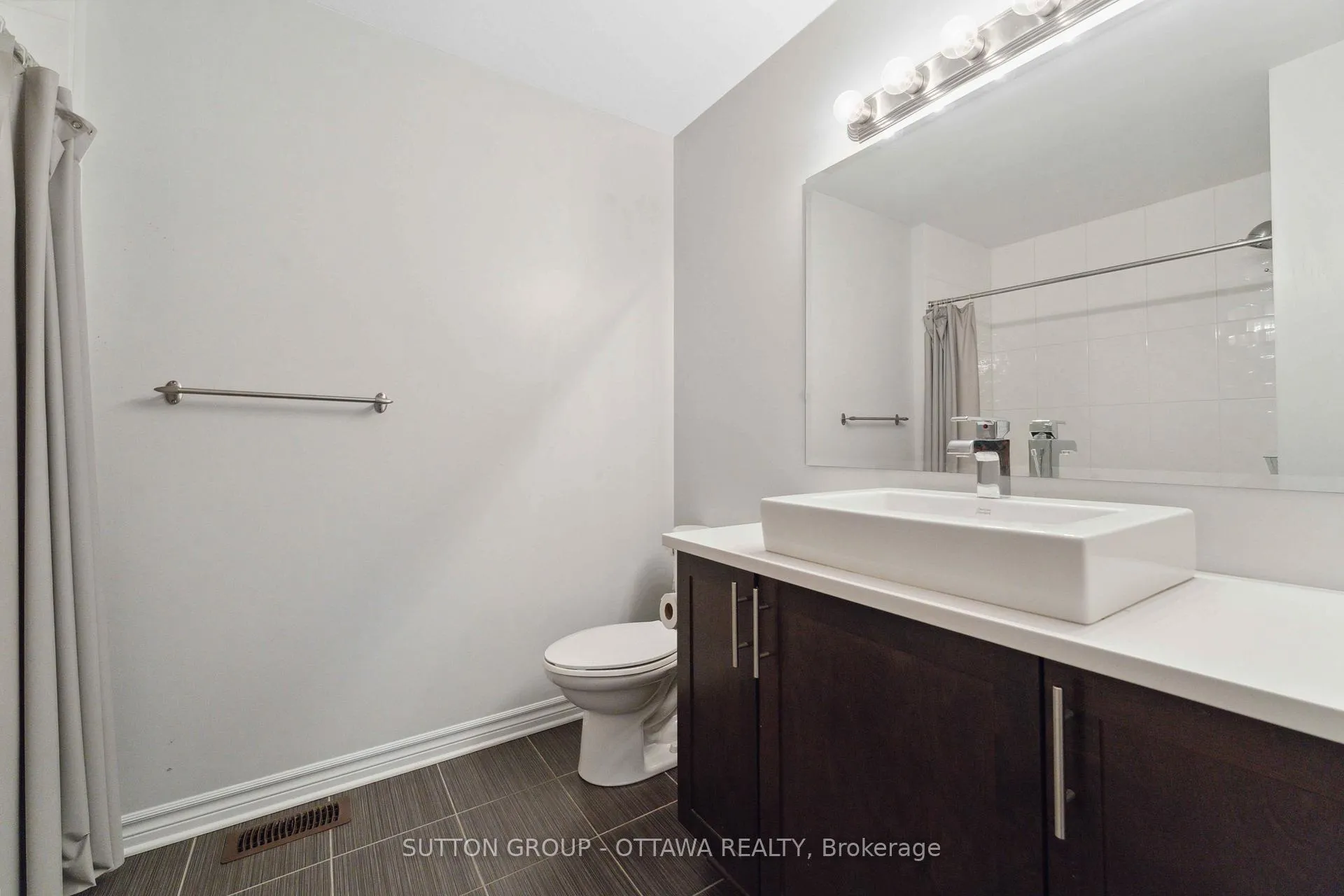 Photo 18 of 248 Keyrock Drive, Ottawa, Kanata - Kanata Lakes/Heritage Hills — HOMEH