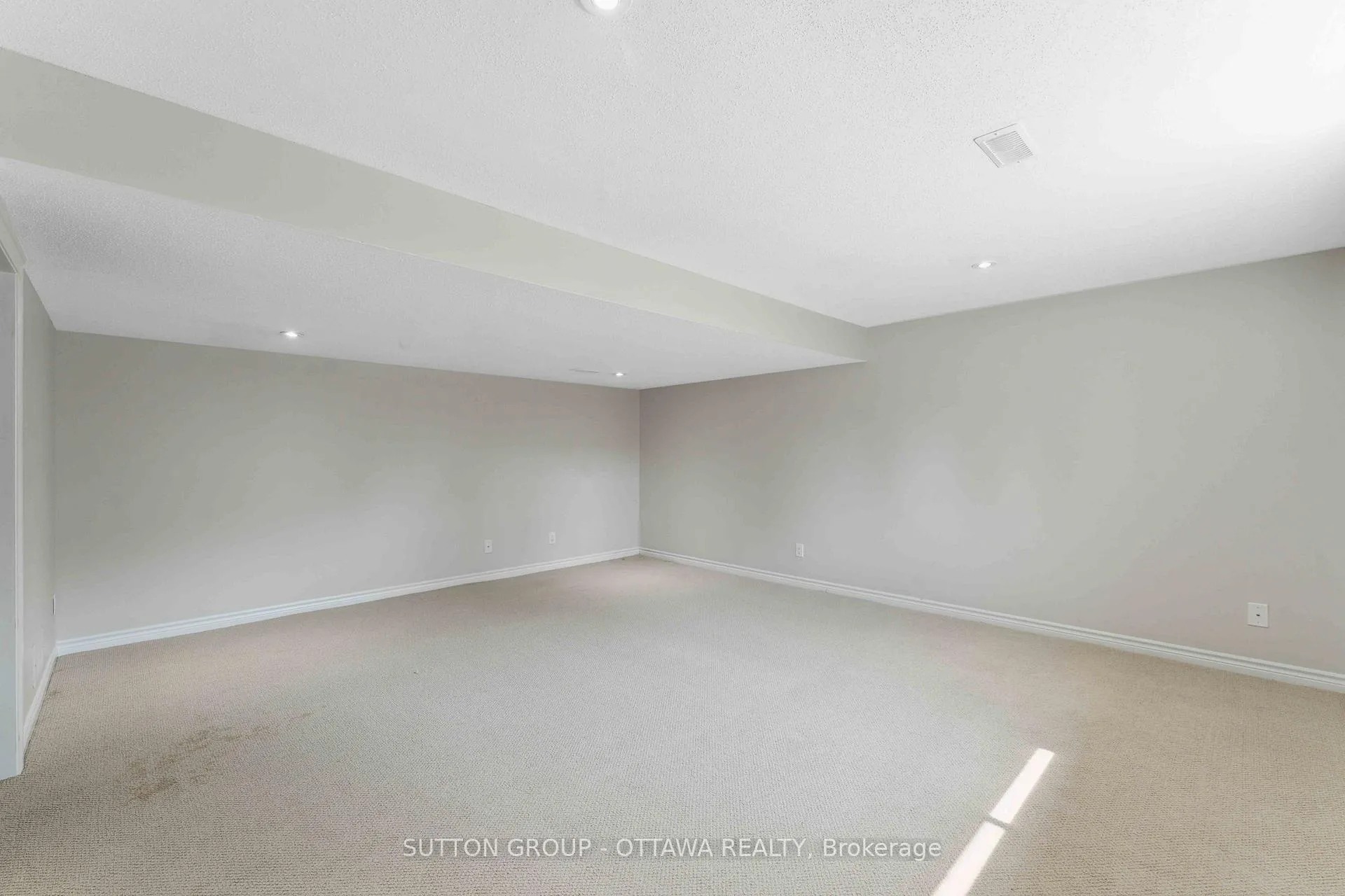 Photo 25 of 248 Keyrock Drive, Ottawa, Kanata - Kanata Lakes/Heritage Hills — HOMEH